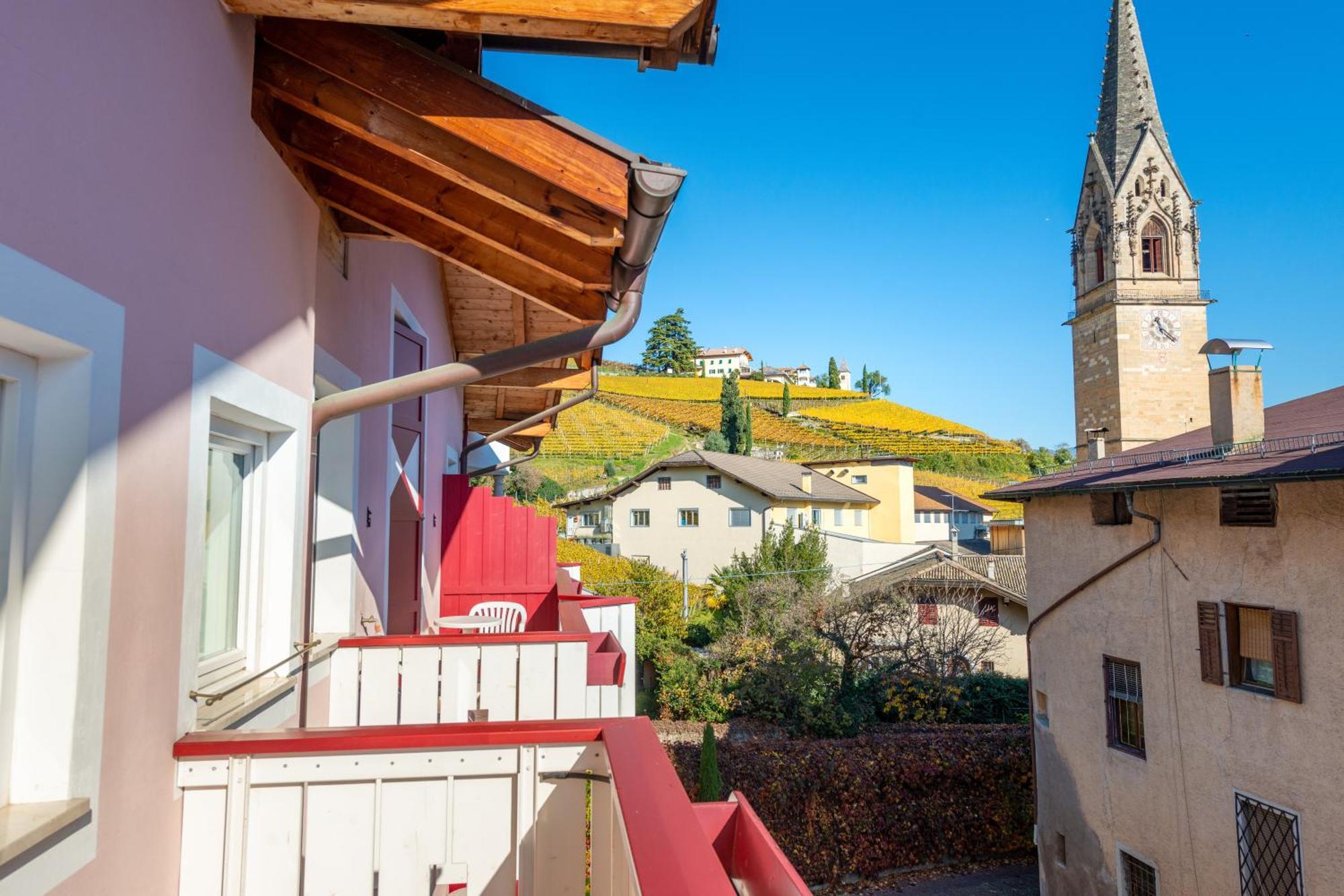 Gartenheim Tramin Термено Стая снимка